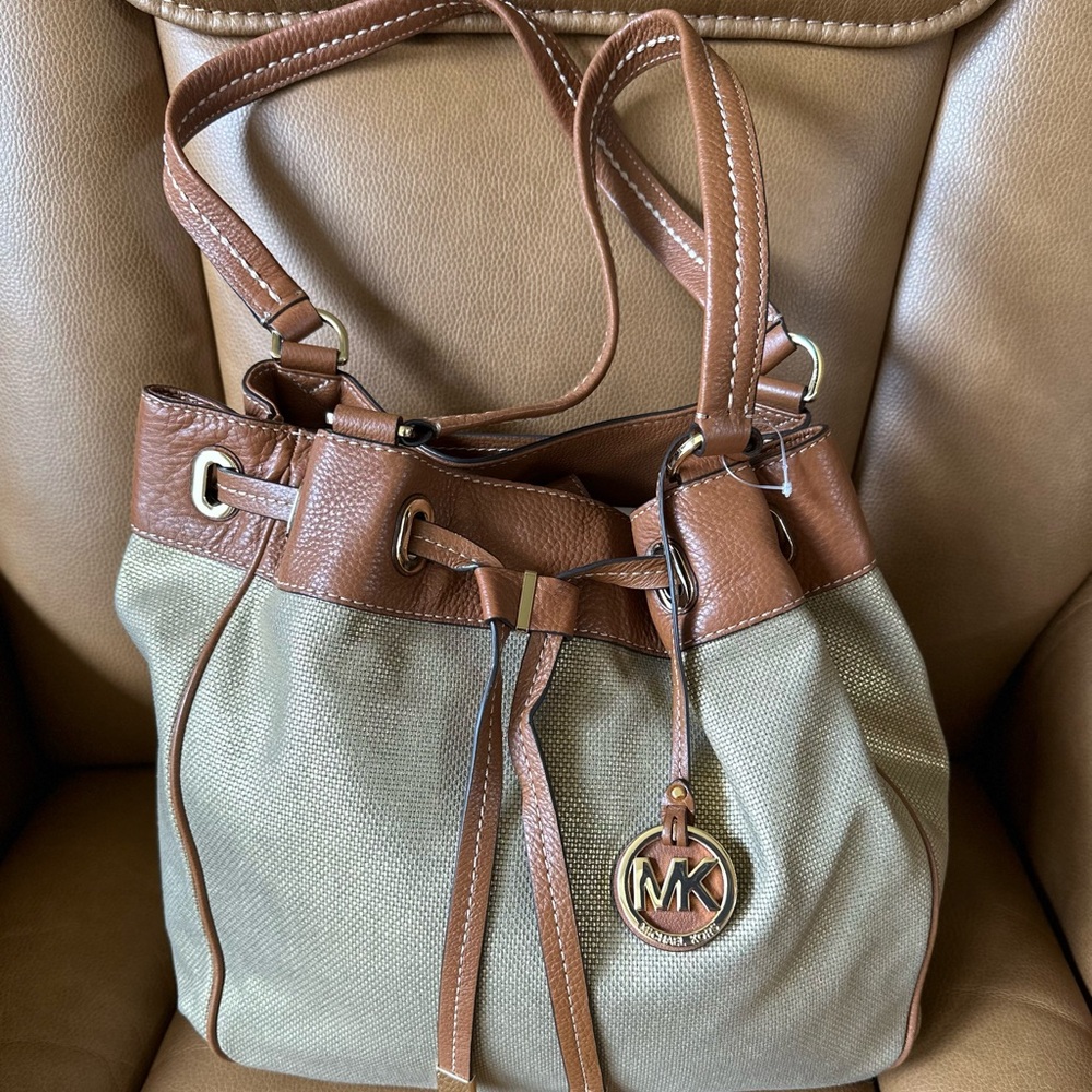 Michael Kors MARINA Green & Gold Large Drawstring Tote Hobo Shoulder Bag NWT